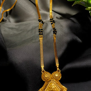 Aanandita traditional gutka mangalsutra