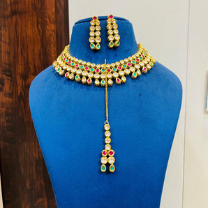 Aanandita gold Quality kundan heavy neckpiece