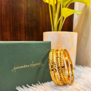 Aanandita Golden High Quality wonderful Bangle