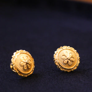 Aanandita Golden Flower Earring