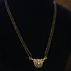 Aanandita Golden Crystal Mangalsutra