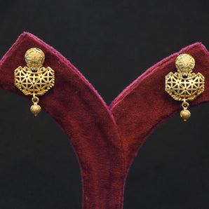 Aanandita Golden New Jali Earring