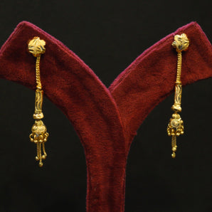 Aanandita Golden Classic Long Earring