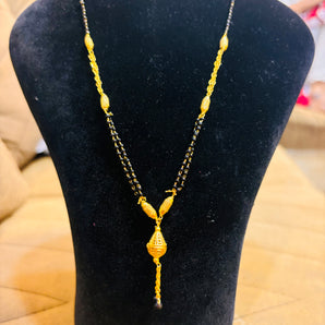 Aanandita Golden Designer  mangalsutra