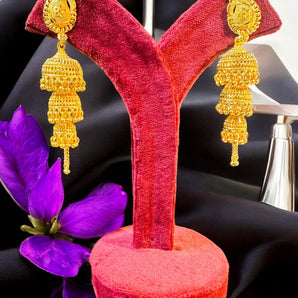 Aanandita Beautiful Gold 3 layer Pattern jhumka