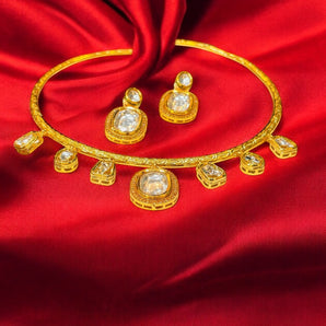 Aanandita hasali white  Necklace Set