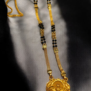 Aanandita traditional small pendent mangalsutra