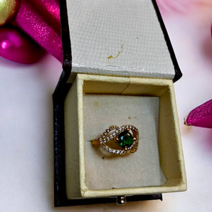 Aanandita designer amazing quality green diamond ring