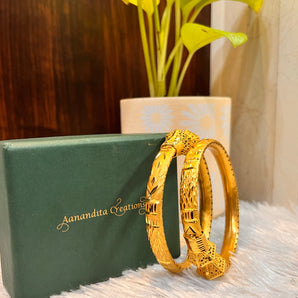 Aanandita Golden High Quality 2 pc beautiful Bangle