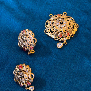Designer asli sona jaali pendent set