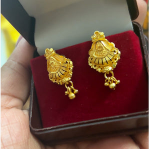 Aanandita traditional tops earring