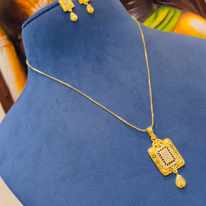 Designer square pendent set