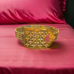 Aanandita Golden Women's Unique Bracelet