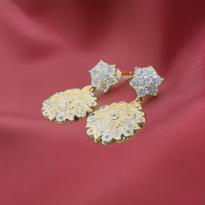 Aanandita Golden Diamond Earring