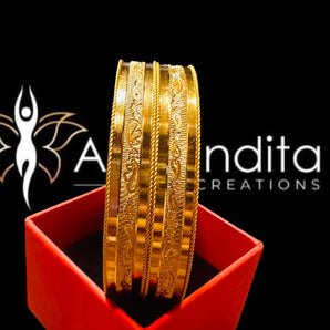 Aanandita Golden New Beutiful Designer Bangle