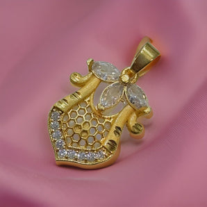 Aanandita Golden New Diamond Pendent