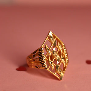 Aanandita Golden Hexagon Engagement Ring