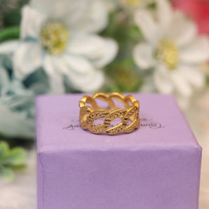 Aanandita Golden Classic Ring For Ladies