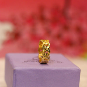 Aanandita Golden Unique Ladies Ring