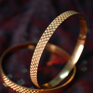 Aanandita Golden Hand Crafted Rising Radiance Bangle