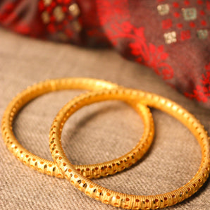 Aanandita Golden Designer Wedding Bangle