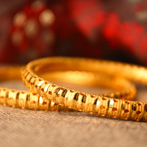 Aanandita Golden Designer Wedding Bangle