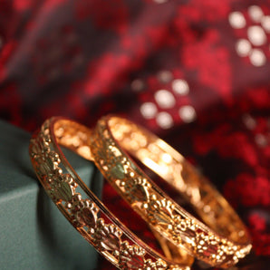 Aanandita Golden Royal Waterproof Bangle