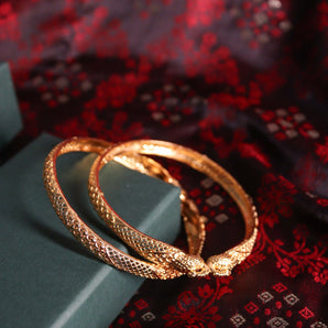 Aanandita Golden Designer Wedding Bangle