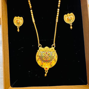 Aanandita Golden Creative Wedding Mangalsutra