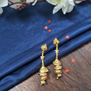 Aanandita Golden Suidhaga Style Earring