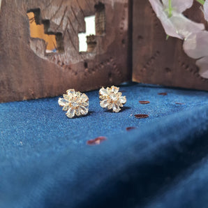 Aanandita Golden Diamond Flower Earring