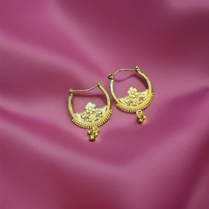 Aanandita Golden Traditional Latkan Earring