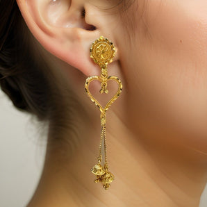 Aanandita Golden Heart Design Beautiful Earring