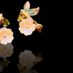 Aanandita Golden Lovely Designer Flower Earring