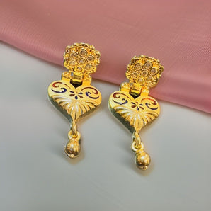 Aanandita Golden Classical Designer Diamond Earring