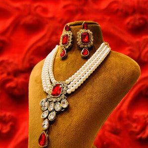 Aanandita Golden Sublime Necklace