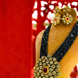 Aanandita Golden Black Kundan Necklace