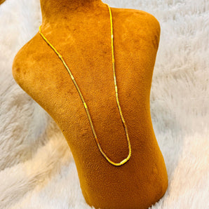 Aanandita Golden Luminous Chain