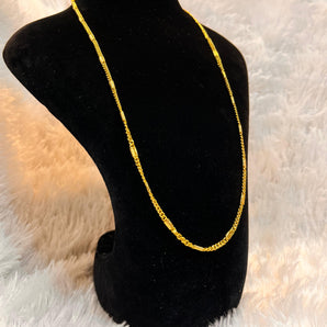 Aanandita Golden Winsome Chain