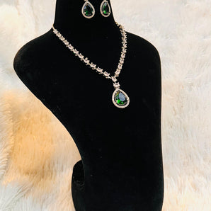 Aanandita Golden Green Mina Necklace Set