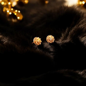 Aanandita Golden Gorgeous Diamond Earring